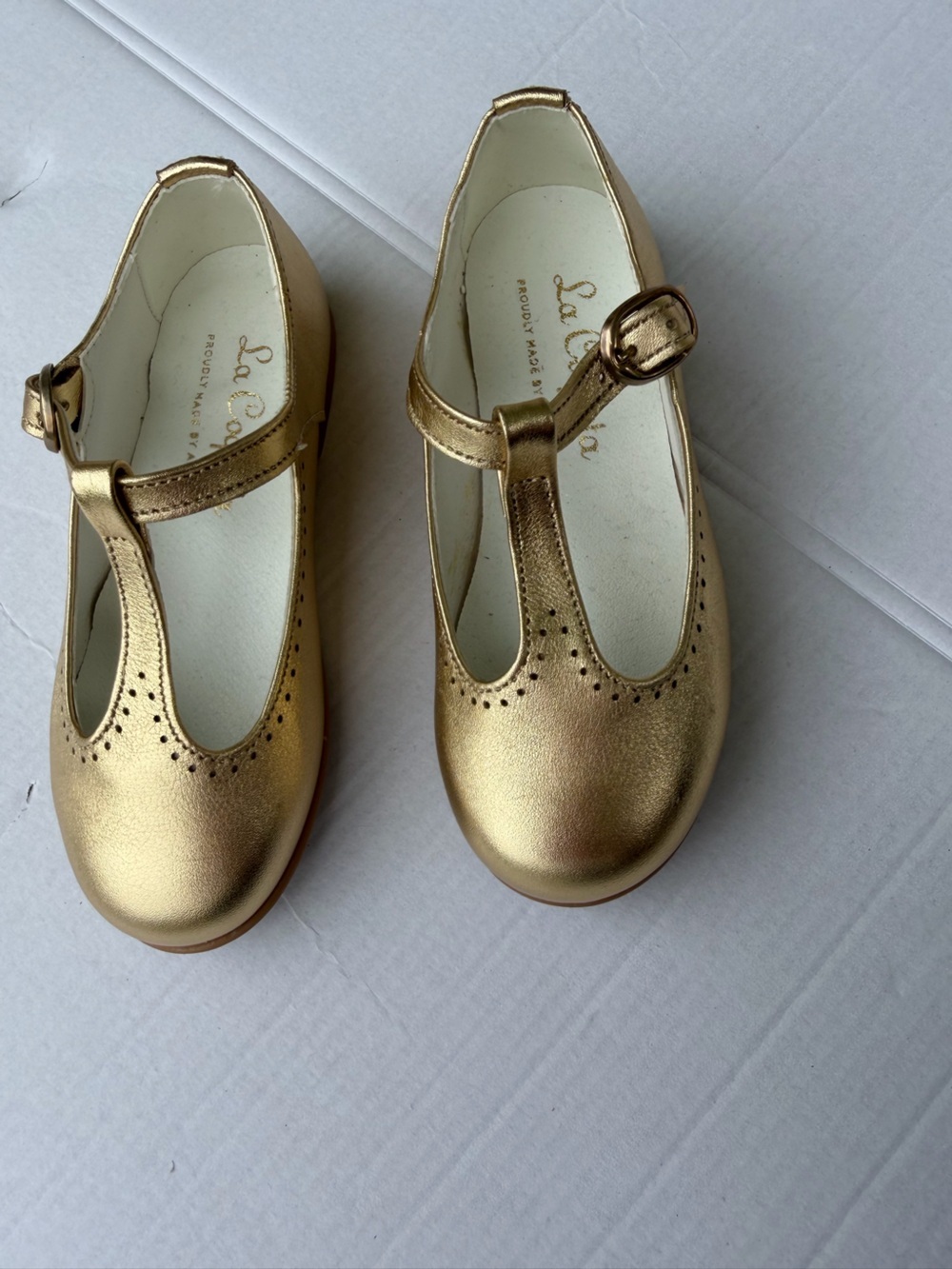 La Coqueta Gold T-Bar Mary Jane Shoes | EU 24 (US 8 Girls) - Picture 7 of 15